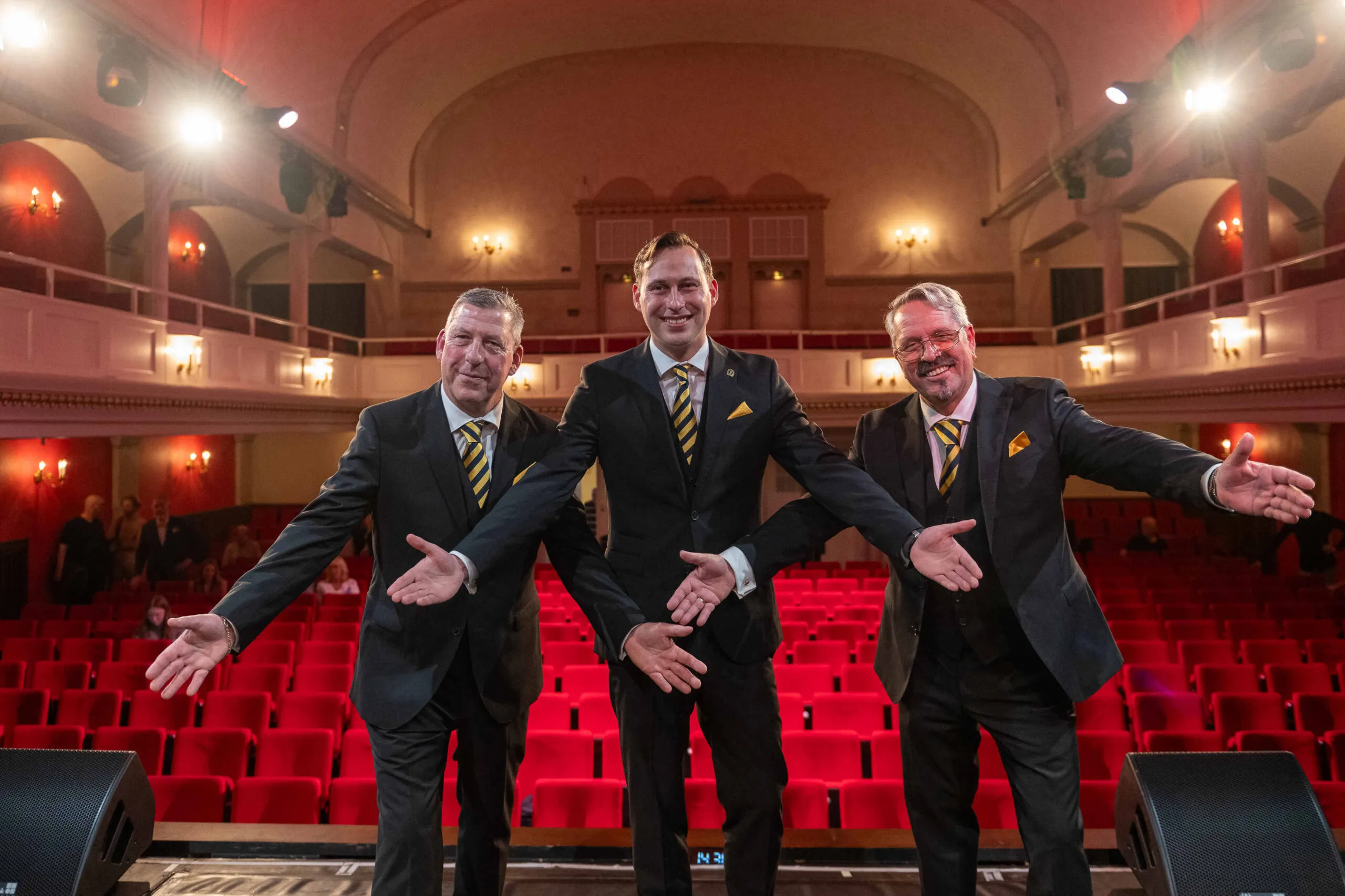 Sascha, Werner und Friedrich Klupsch werden als Prinz Sascha I., Bauer Werner und Jungfrau Frieda das Kölner Dreigestirn 2024 verkörpern. Foto: Alexander Franz