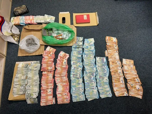 Haftbefehle gegen mutmaßliche Dealer vollstreckt