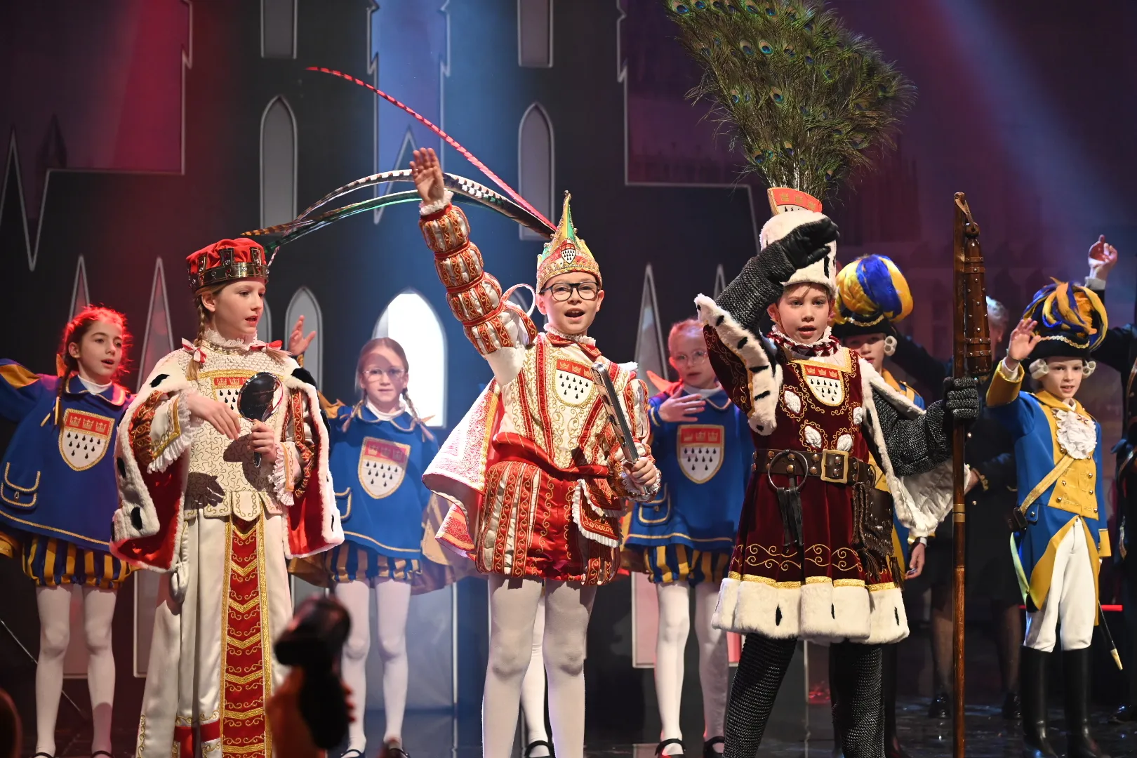 Köln proklamiert neues Kinderdreigestirn der Session 2026