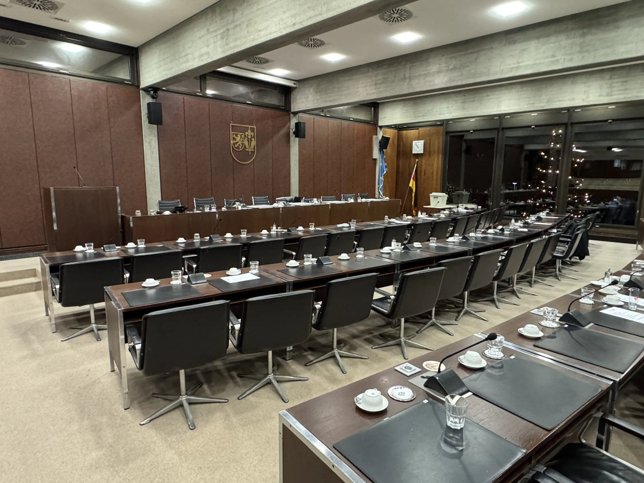 Doppelhaushalt 2026/2027 in Wesseling vorgestellt: Deutliche Einschnitte und Steuererhöhungen geplant