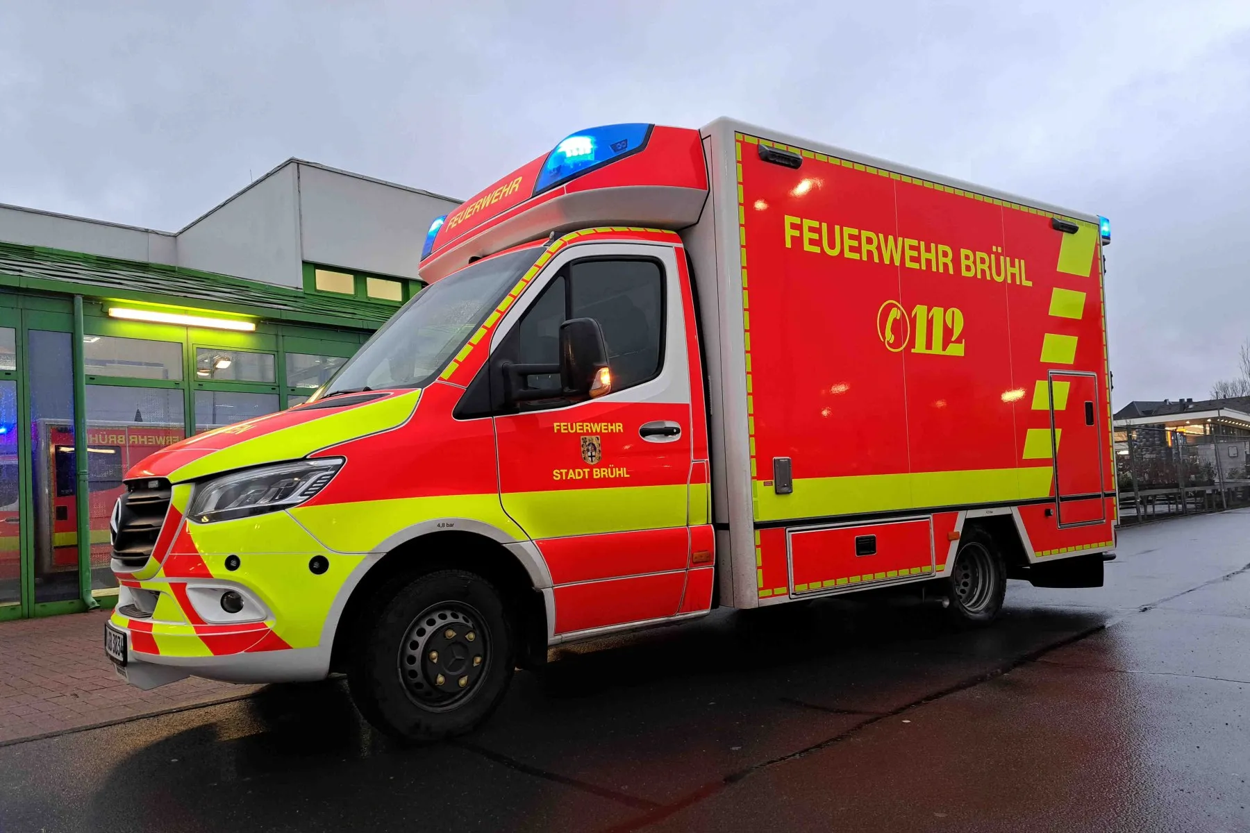 alkoholisierter Fahrer Unfall Polizeieinsatz