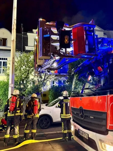 FW-BN: Küchenbrand in Einfamilienhaus Feuerwehreinsatz