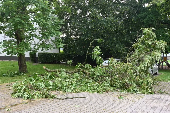 Hitzegewitter Pulheim Feuerwehreinsatz