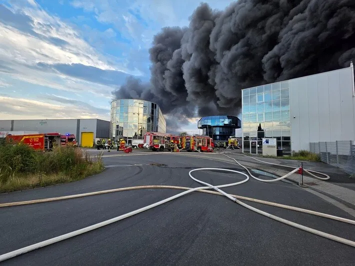 Großbrand Bergheim Feuerwehreinsatz