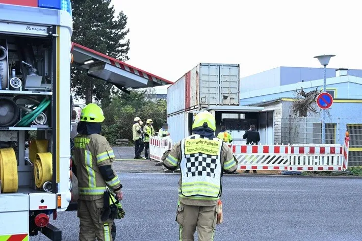 Brand Trafostation Pulheim Feuerwehreinsatz