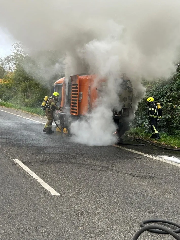 Kehrmaschinenbrand Bergheim Feuerwehreinsatz